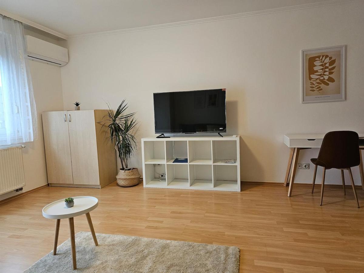 Apartment Petibo - Grove - Free Parking In Garage Budapest
